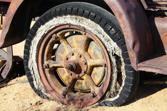 pneu très usagé